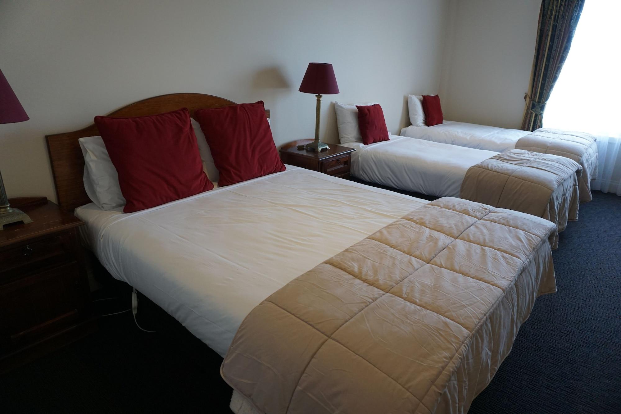 Ashmont Motel And Apartments Port Fairy Exterior photo