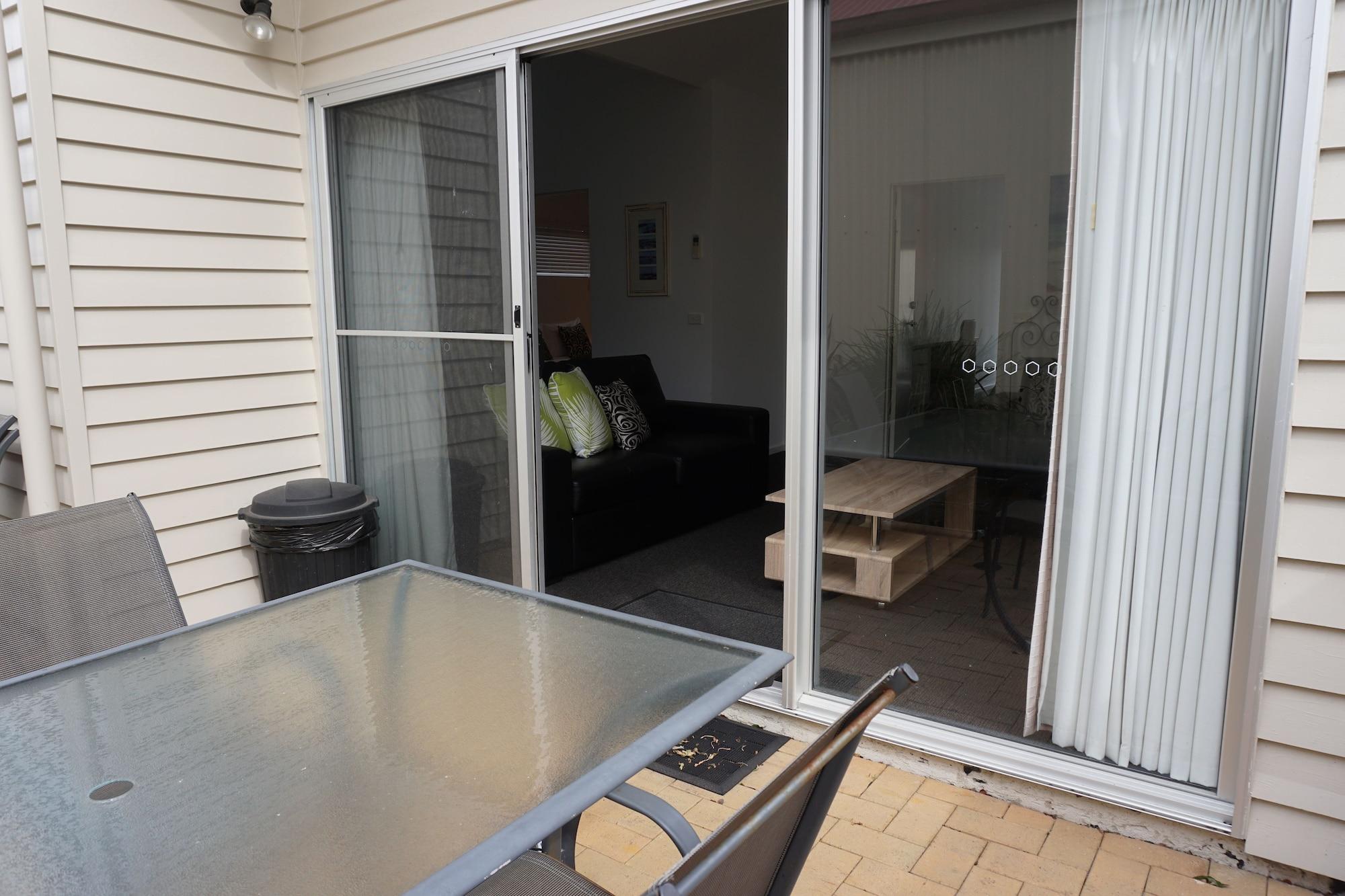 Ashmont Motel And Apartments Port Fairy Exterior photo