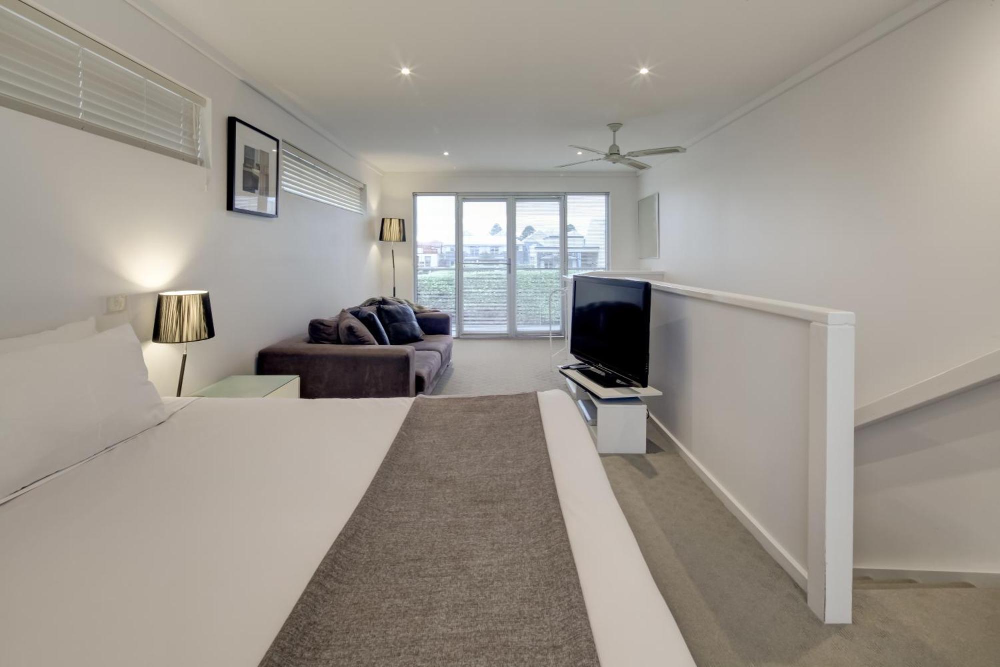 Ashmont Motel And Apartments Port Fairy Room photo