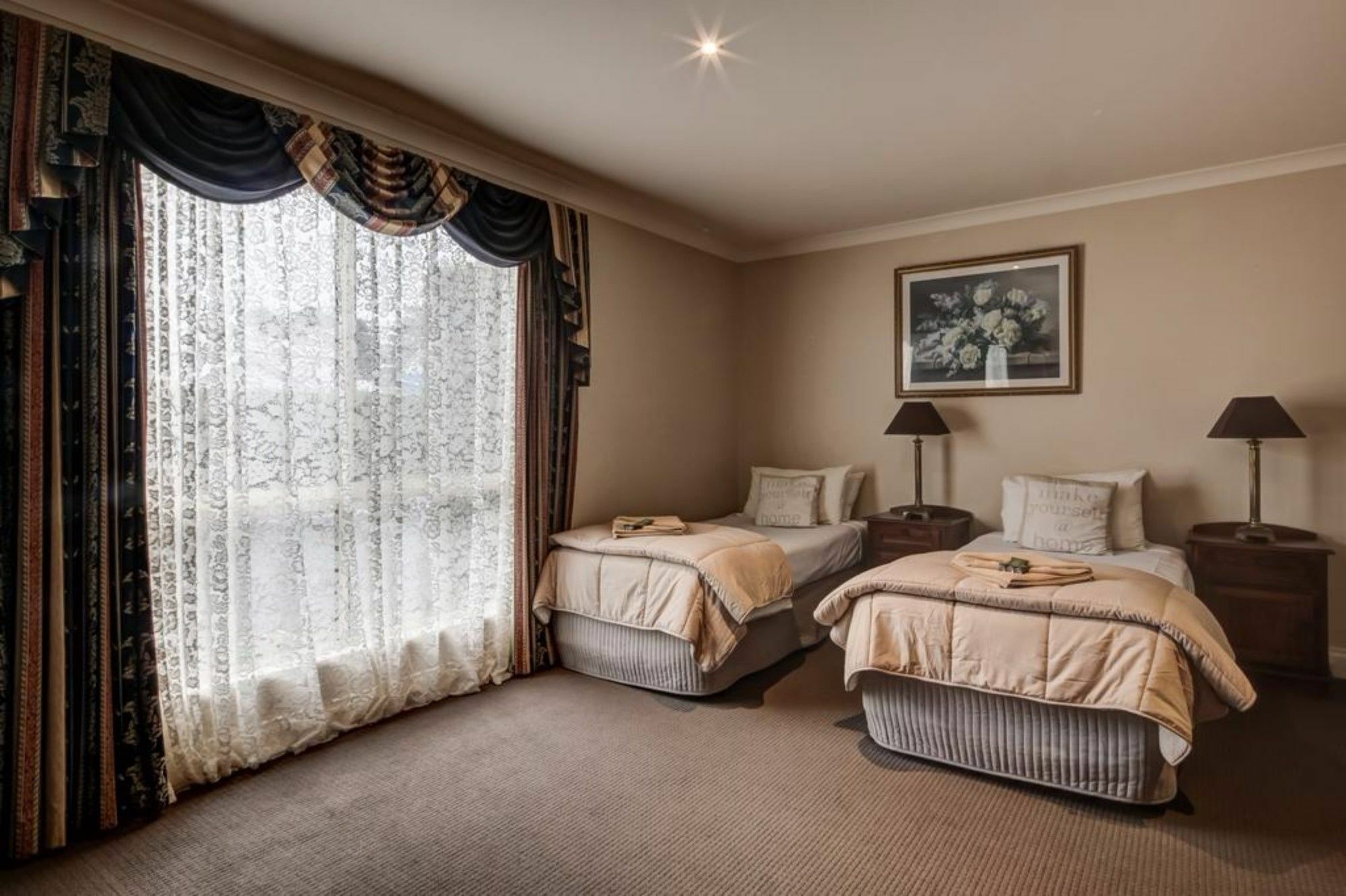 Ashmont Motel And Apartments Port Fairy Exterior photo