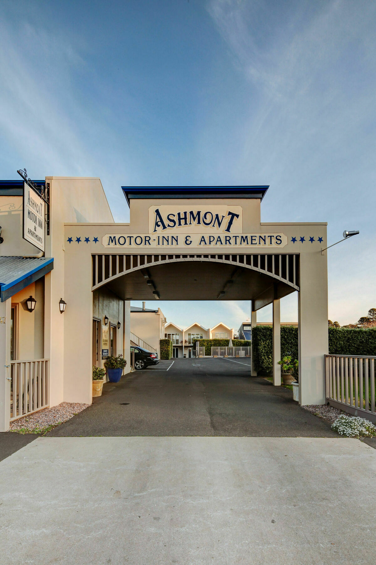 Ashmont Motel And Apartments Port Fairy Exterior photo